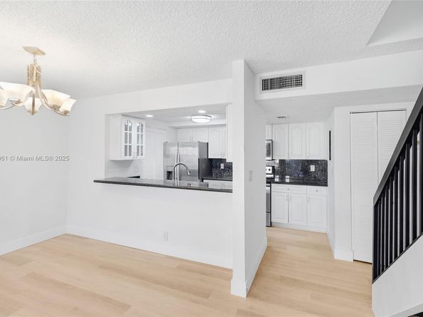 12393 NW 12th Ct, Pembroke Pines FL 33026