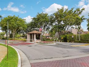 12393 NW 12th Ct, Pembroke Pines FL 33026