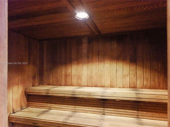 12393 NW 12th Ct, Pembroke Pines FL 33026