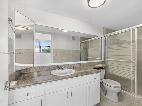 12393 NW 12th Ct, Pembroke Pines FL 33026