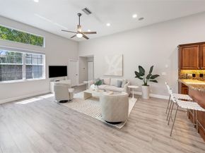 2587 Jardin Ct, Weston FL 33327