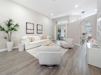 2587 Jardin Ct