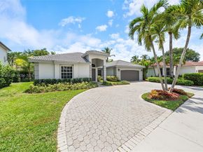 2587 Jardin Ct, Weston FL 33327