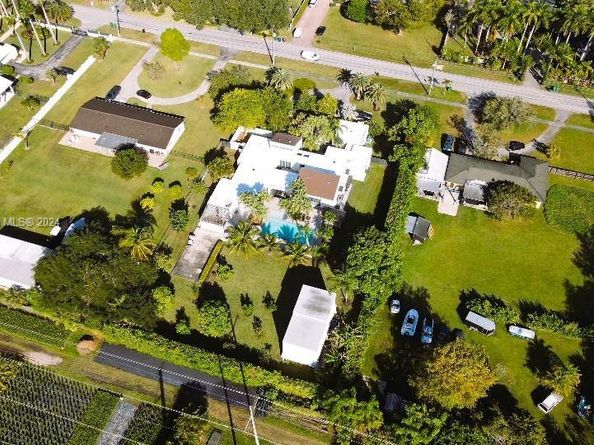 10420 SW 64th St, Miami FL 33173