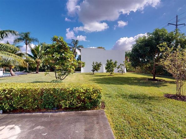 10420 SW 64th St, Miami FL 33173