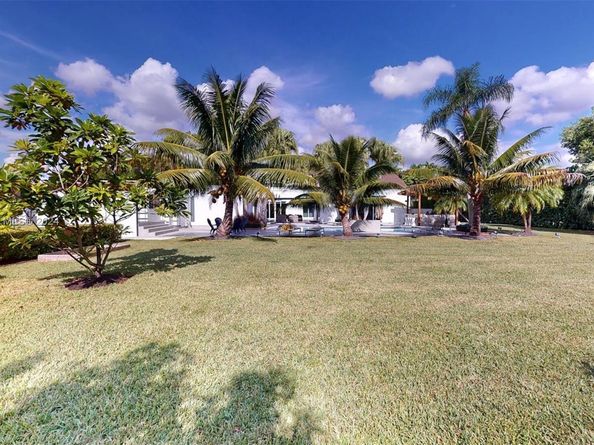 10420 SW 64th St, Miami FL 33173