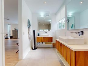 10420 SW 64th St, Miami FL 33173