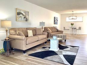 9423 S Hollybrook Lake Dr 106, Pembroke Pines FL 33025