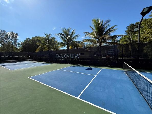 3800 Hillcrest Dr 1204, Hollywood FL 33021