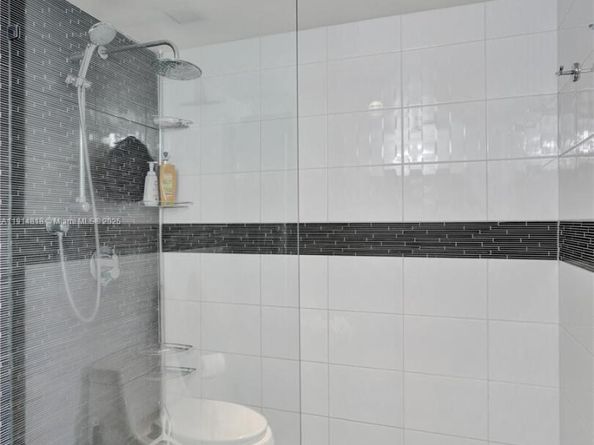 3800 Hillcrest Dr 1204, Hollywood FL 33021