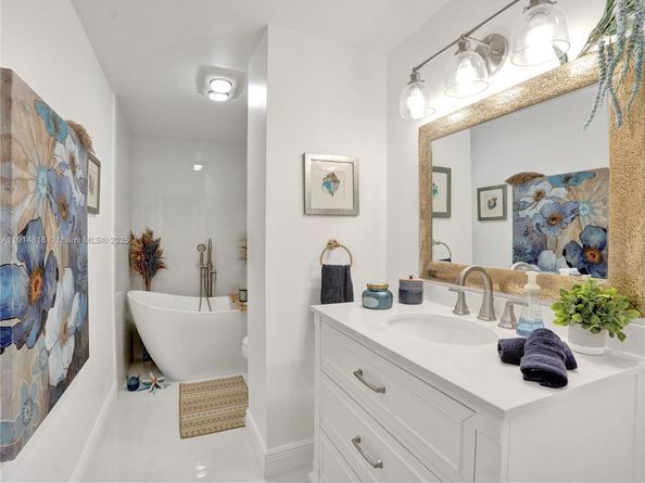 3800 Hillcrest Dr 1204, Hollywood FL 33021