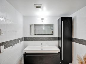 3800 Hillcrest Dr 1204, Hollywood FL 33021