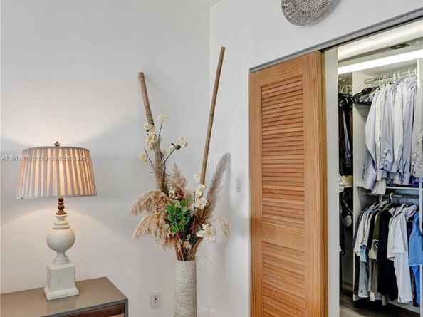 3800 Hillcrest Dr 1204, Hollywood FL 33021