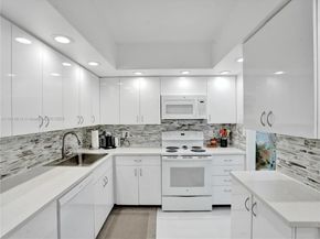 3800 Hillcrest Dr 1204, Hollywood FL 33021