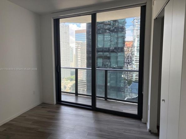 801 S Miami Ave 2505, Miami FL 33130