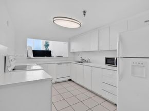 5445 Collins Ave M9 M10 M11 M12, Miami Beach FL 33140