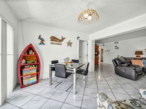 1317 W 61st Pl, Hialeah FL 33012