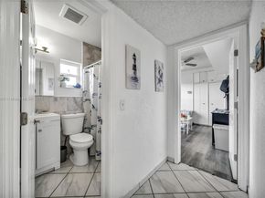 1317 W 61st Pl, Hialeah FL 33012