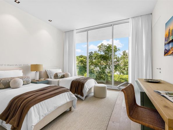 1081 W 48th St N01, Miami Beach FL 33140