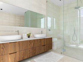 1081 W 48th St N01, Miami Beach FL 33140