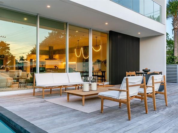 1081 W 48th St N01, Miami Beach FL 33140