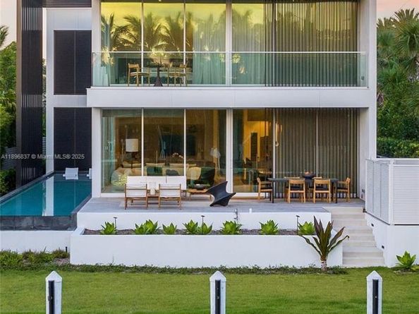 1081 W 48th St N01, Miami Beach FL 33140