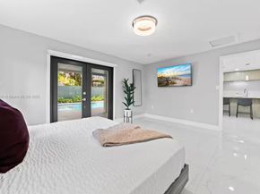 Undisclosed Address #A11888126, Miami FL 33142