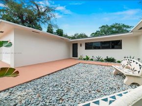 Undisclosed Address #A11888126, Miami FL 33142