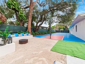 Undisclosed Address #A11888126, Miami FL 33142
