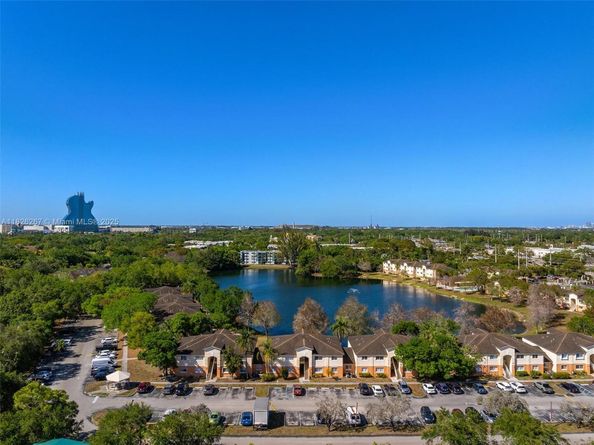 3660 N 56th Ave 602, Hollywood FL 33021