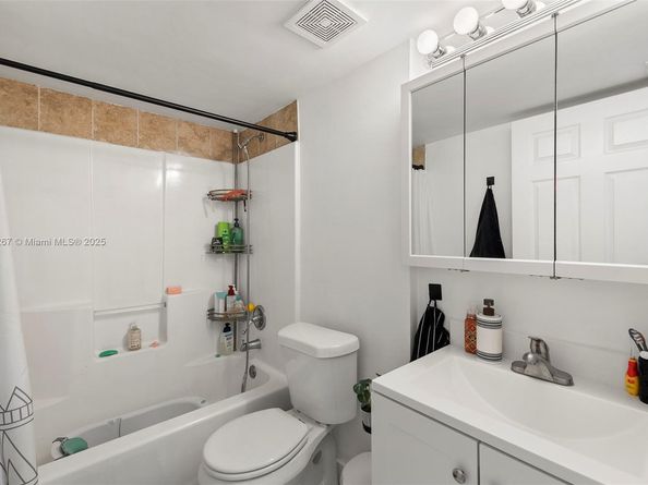 3660 N 56th Ave 602, Hollywood FL 33021
