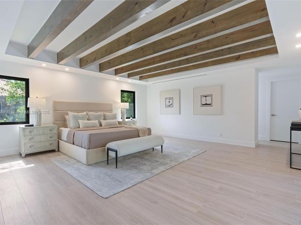 15901 SW 54th Pl, Southwest Ranches FL 33331