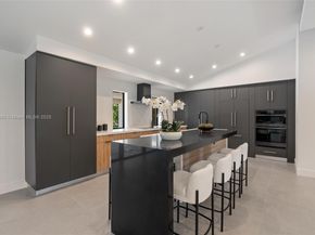 15901 SW 54th Pl, Southwest Ranches FL 33331