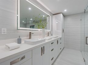 15901 SW 54th Pl, Southwest Ranches FL 33331