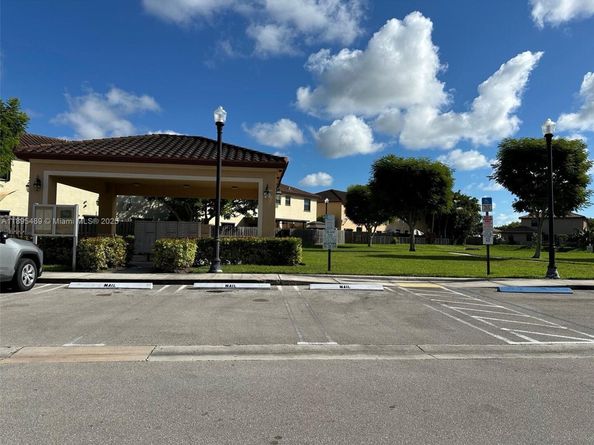 3354 SE 2nd Ct, Homestead FL 33033