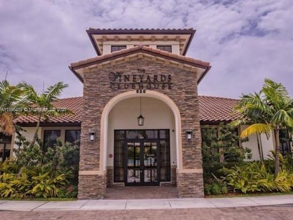 3354 SE 2nd Ct, Homestead FL 33033