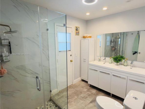 8801 NW 6th St, Pembroke Pines FL 33024