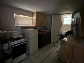 1541 NE 205th Ter, Miami FL 33179