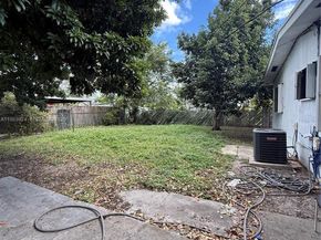 1541 NE 205th Ter, Miami FL 33179