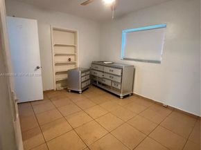 1541 NE 205th Ter, Miami FL 33179