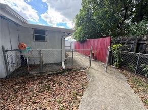 1541 NE 205th Ter, Miami FL 33179