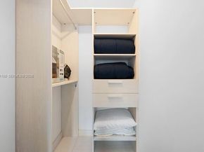 650 NE 32nd St 602, Miami FL 33137