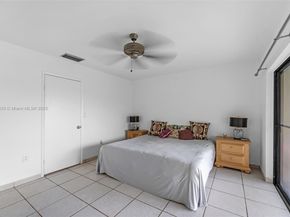 10003 NW 9th St Cir 817, Miami FL 33172