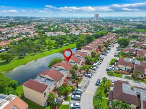 10003 NW 9th St Cir 817, Miami FL 33172
