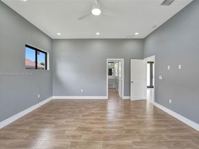 12061 NW 26th St, Plantation FL 33323
