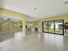 12061 NW 26th St, Plantation FL 33323