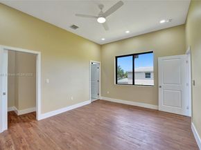 12061 NW 26th St, Plantation FL 33323