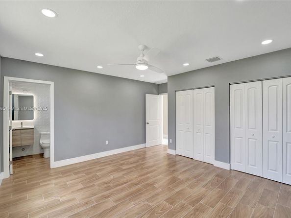 12061 NW 26th St, Plantation FL 33323