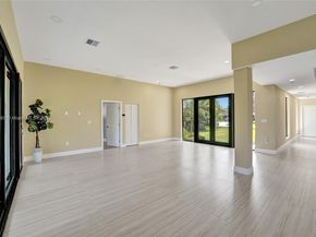 12061 NW 26th St, Plantation FL 33323
