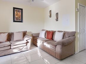 37 W 11th St 203, Hialeah FL 33010